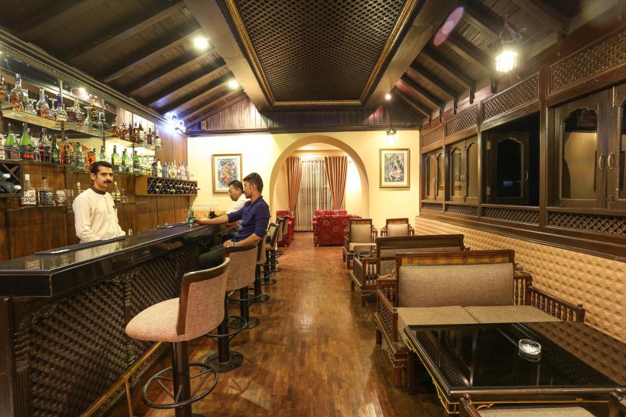 Grand Hotel Kathmandu Bagian luar foto