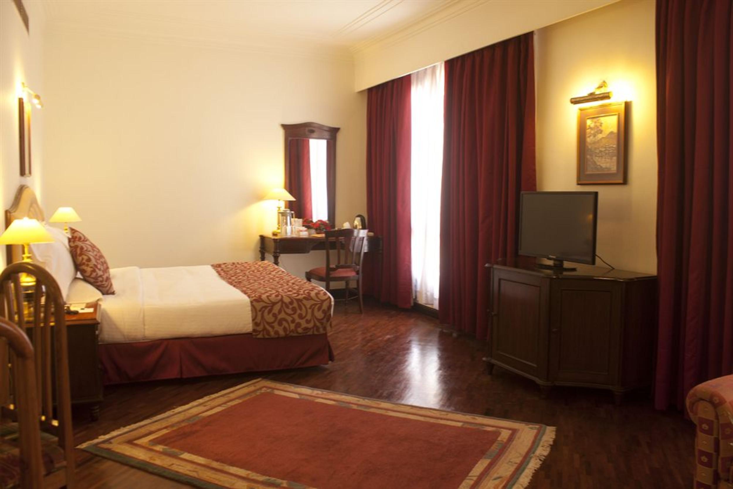 Grand Hotel Kathmandu Bagian luar foto