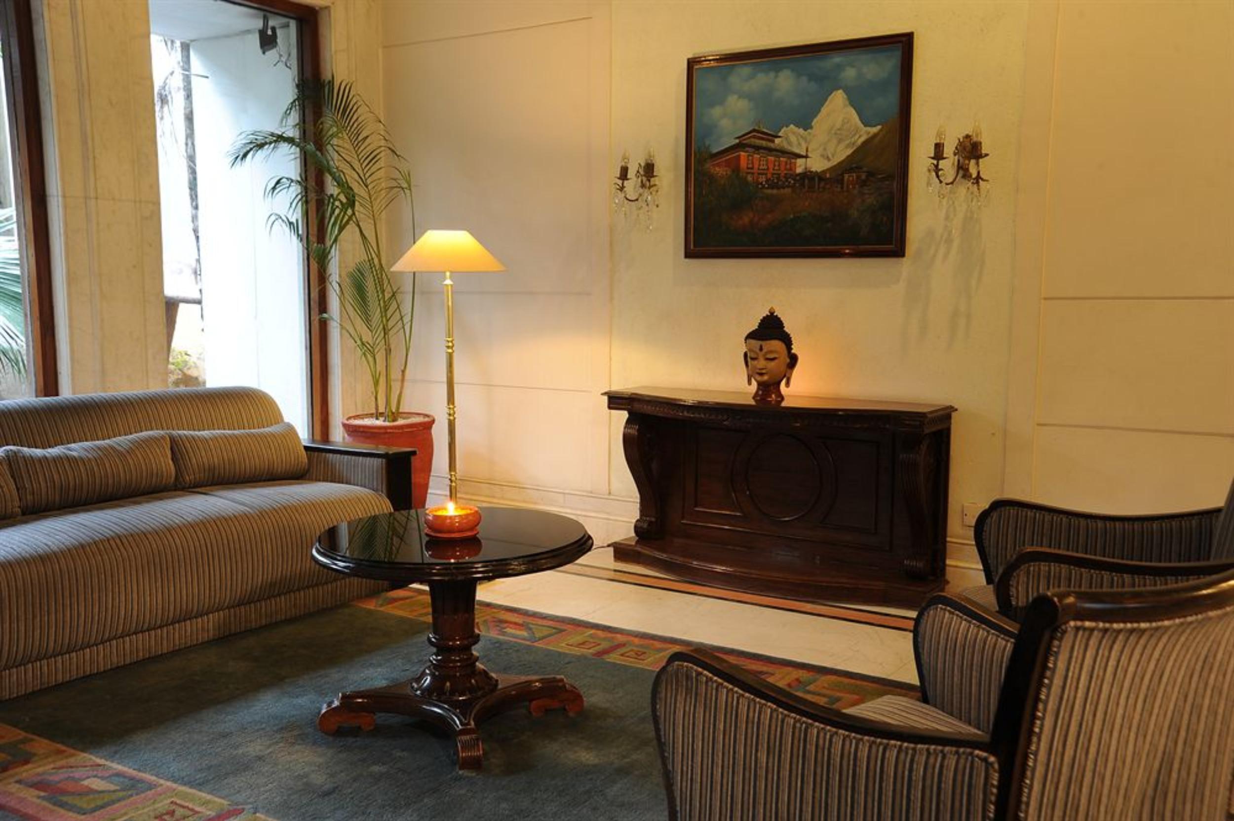 Grand Hotel Kathmandu Bagian luar foto